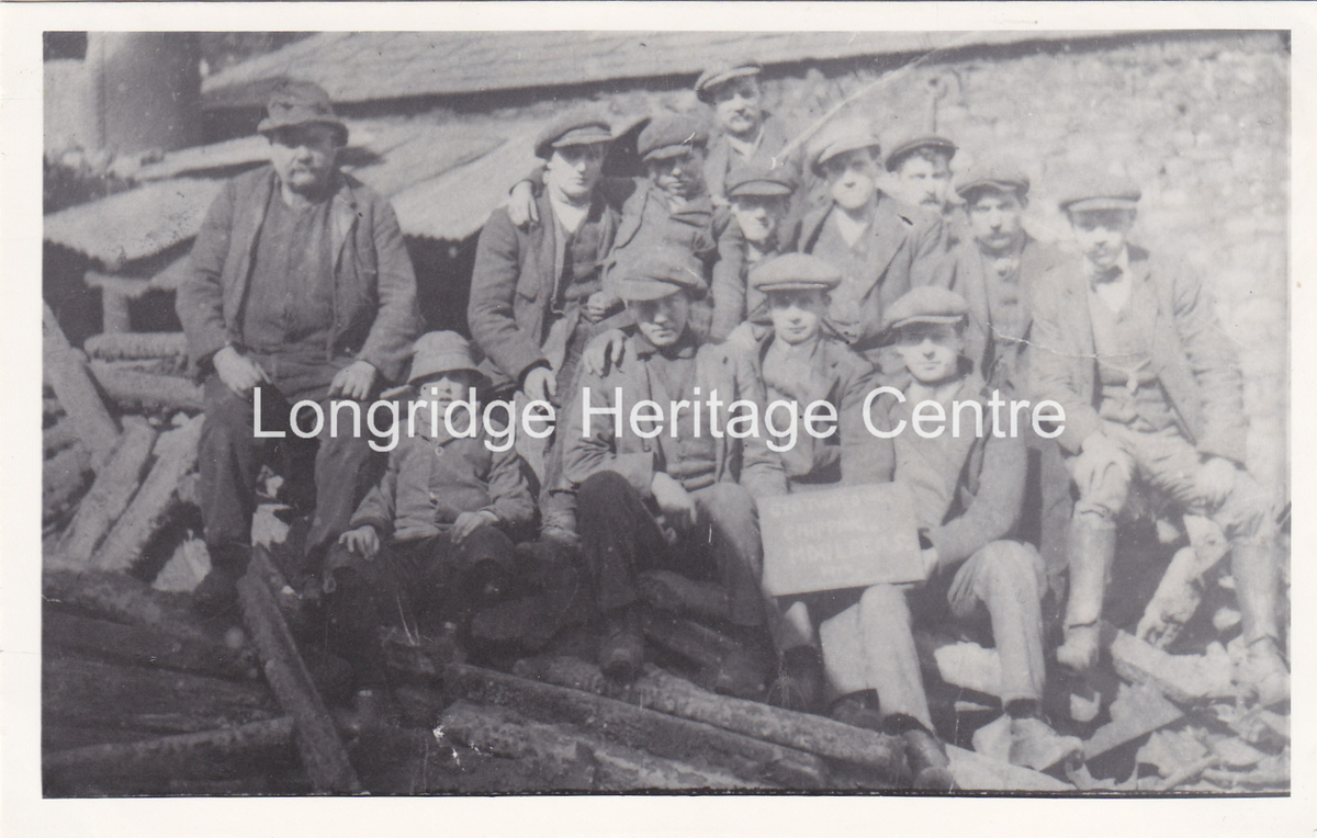 168B - Tweedys Foundry - A group of moulders at the Chipping foundry - 1919